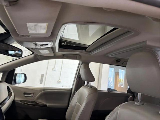 2018 Toyota Sienna XLE 8 Passenger