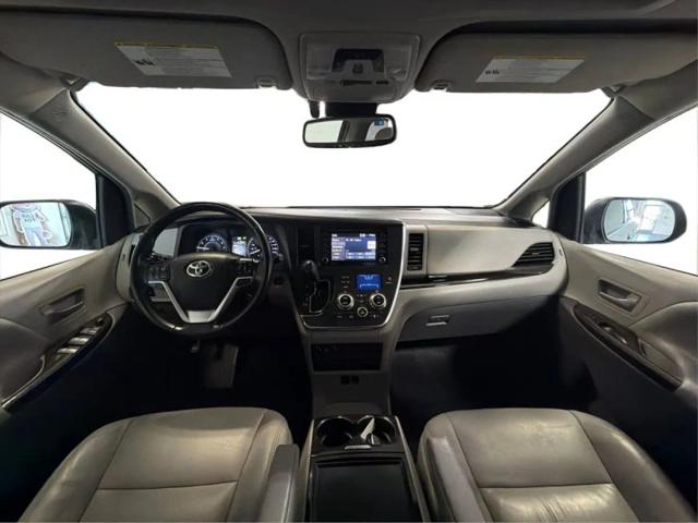 2018 Toyota Sienna XLE 8 Passenger