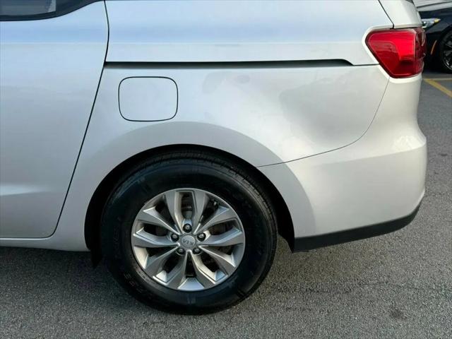 2019 Kia Sedona L
