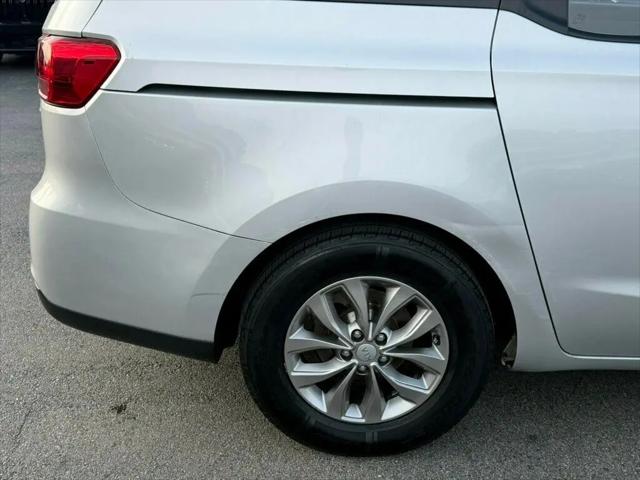 2019 Kia Sedona L