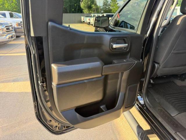 2024 Chevrolet Silverado 1500 2WD Crew Cab Short Bed Custom