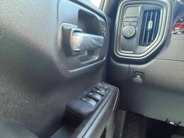 2024 Chevrolet Silverado 1500 2WD Crew Cab Short Bed Custom