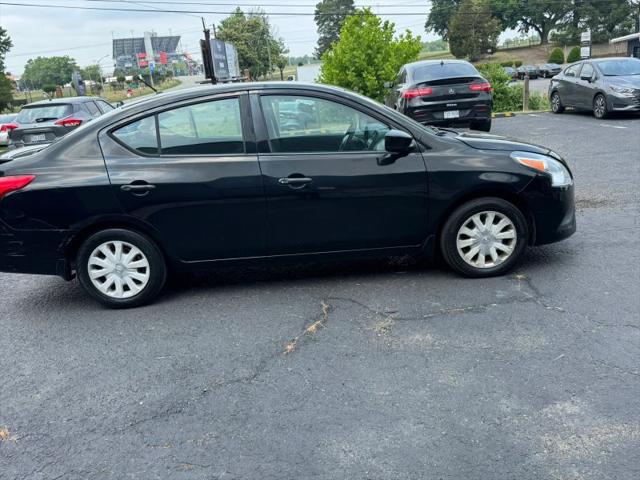 2017 Nissan Versa 1.6 S+