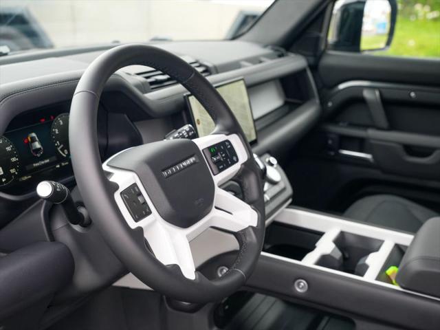 2025 Land Rover Defender 110 P300