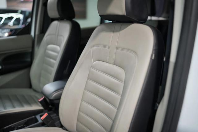 2022 Ford Transit Connect Titanium Passenger Wagon
