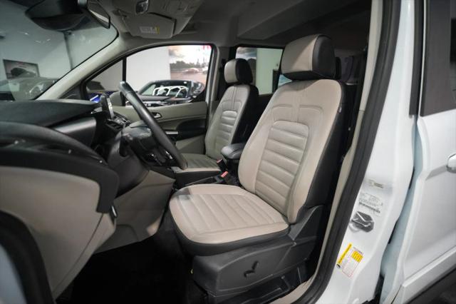 2022 Ford Transit Connect Titanium Passenger Wagon