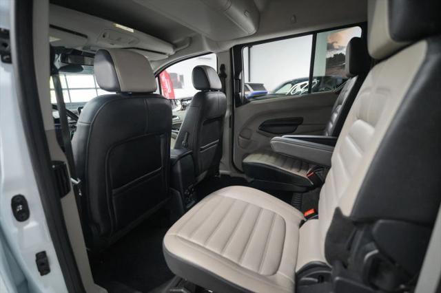 2022 Ford Transit Connect Titanium Passenger Wagon