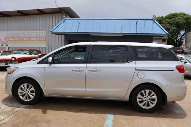 2016 Kia Sedona L