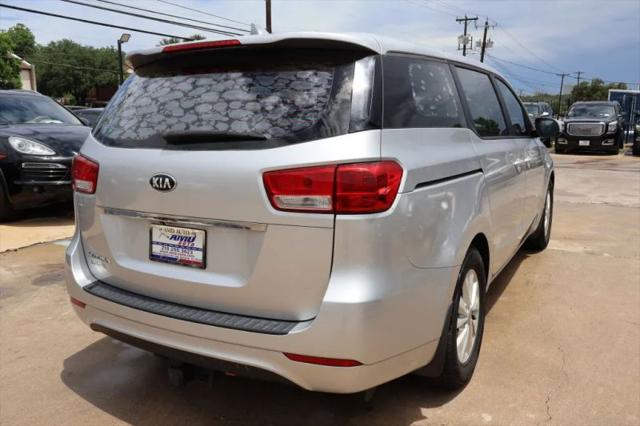 2016 Kia Sedona L