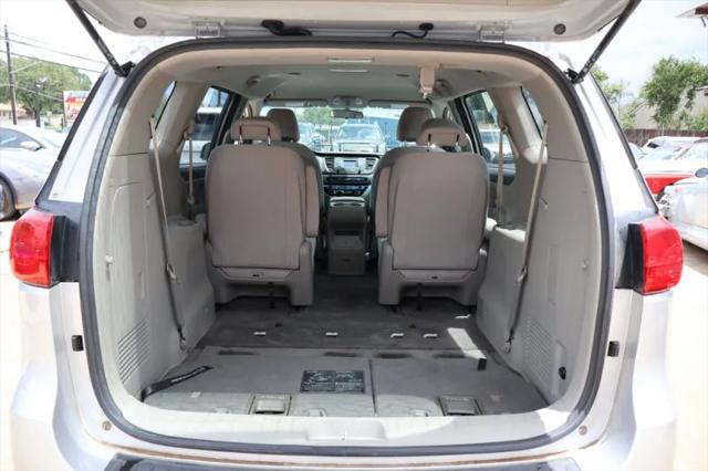 2016 Kia Sedona L