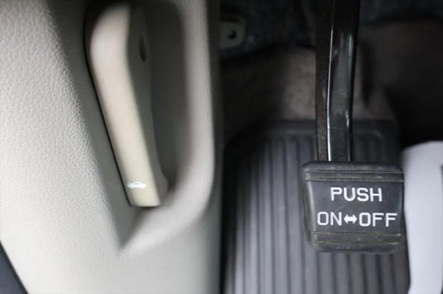 2016 Kia Sedona L