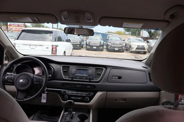 2016 Kia Sedona L