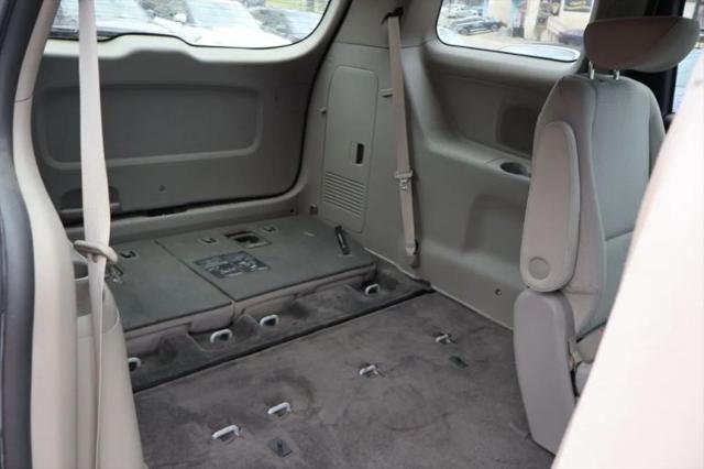 2016 Kia Sedona L