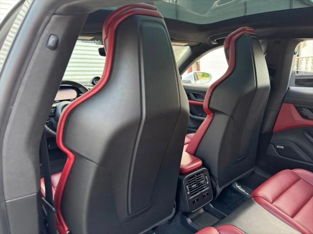 2020 Porsche Taycan Turbo