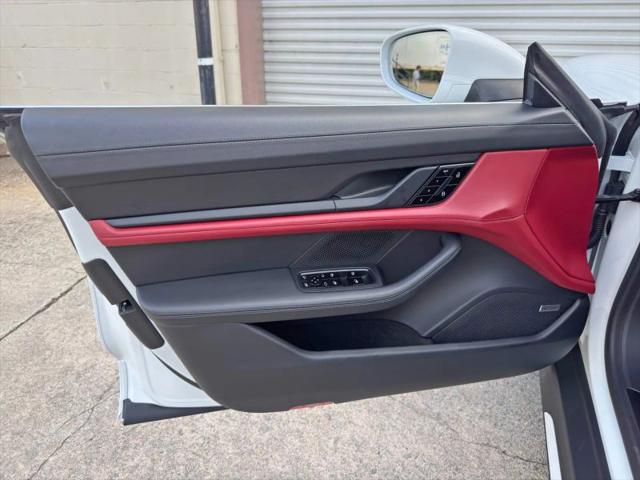 2020 Porsche Taycan Turbo