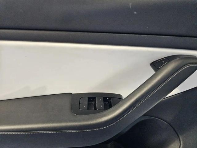 2020 Tesla Model 3 Standard Range Plus Rear-Wheel Drive