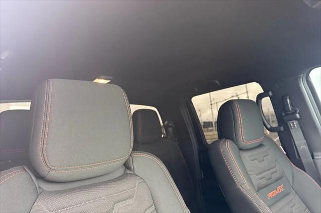2025 Nissan Frontier Crew Cab Long Bed PRO-4X 4x4