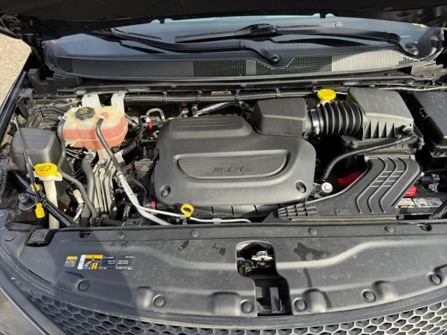 2022 Chrysler Voyager LX