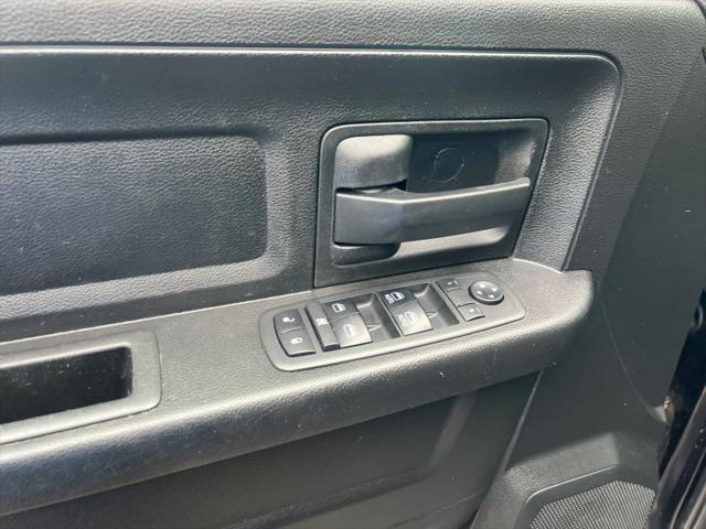 2019 Ram 1500 Classic Express Quad Cab 4x4 6'4" Box