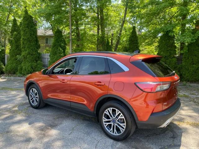2020 Ford Escape SEL