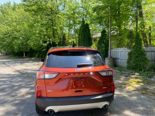 2020 Ford Escape SEL
