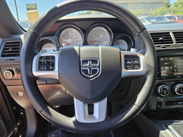 2013 Dodge Challenger SXT Plus