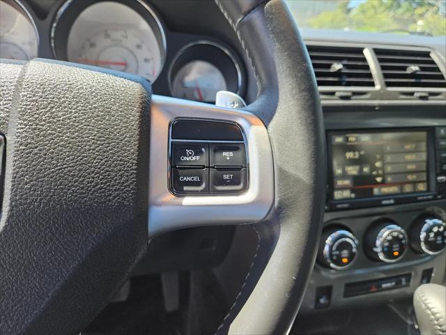 2013 Dodge Challenger SXT Plus