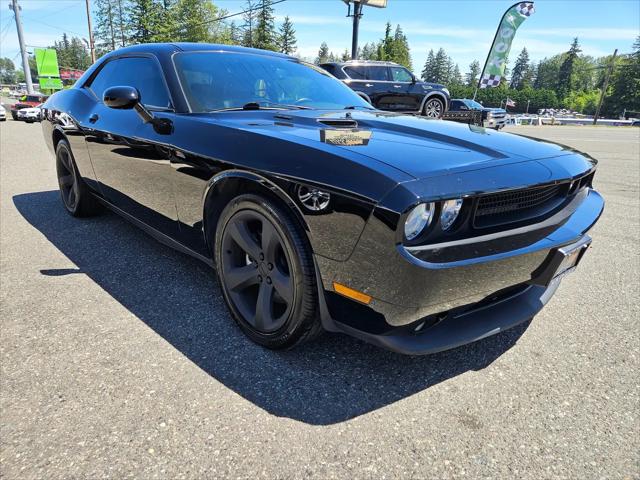 2013 Dodge Challenger SXT Plus