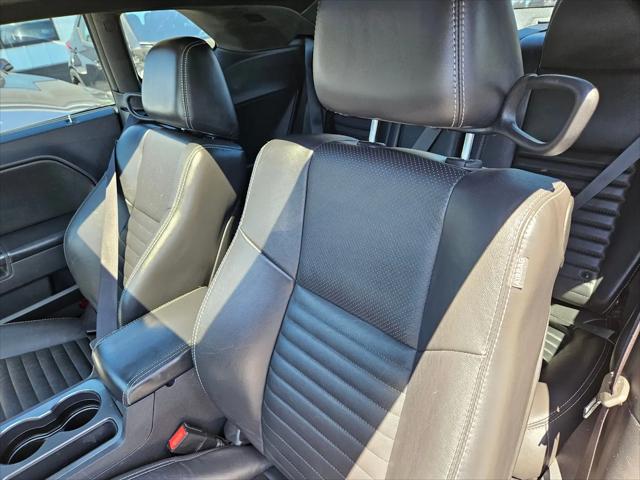 2013 Dodge Challenger SXT Plus