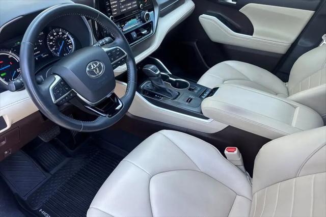2021 Toyota Highlander Hybrid XLE