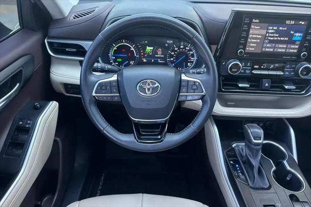 2021 Toyota Highlander Hybrid XLE