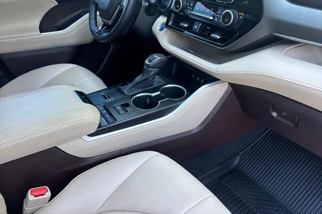 2021 Toyota Highlander Hybrid XLE