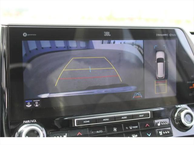 2022 Toyota Highlander Hybrid Platinum