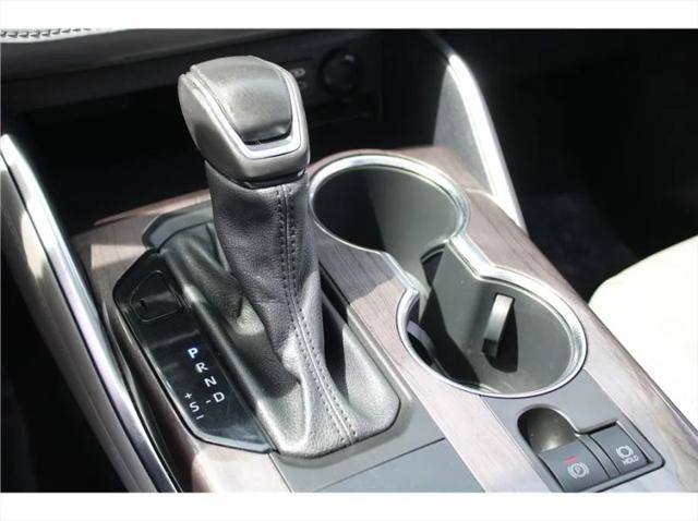 2022 Toyota Highlander Hybrid Platinum