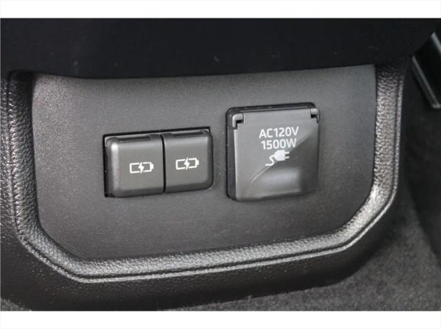 2022 Toyota Highlander Hybrid Platinum