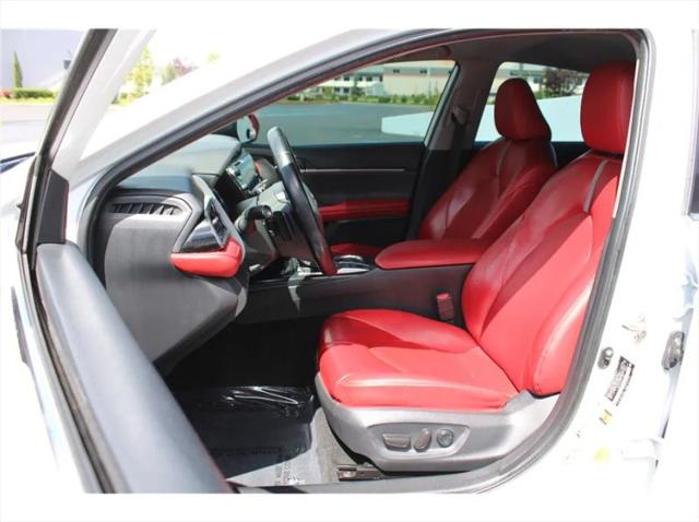 2019 Toyota Camry XSE