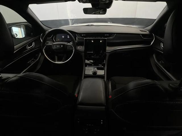 2025 Jeep Grand Cherokee L Altitude X 4x4