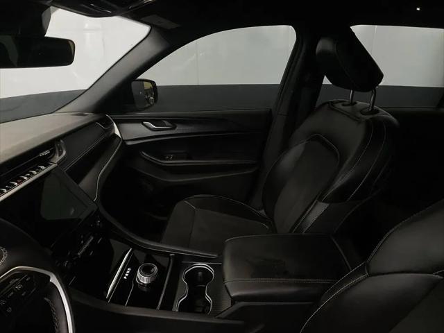 2025 Jeep Grand Cherokee L Altitude X 4x4