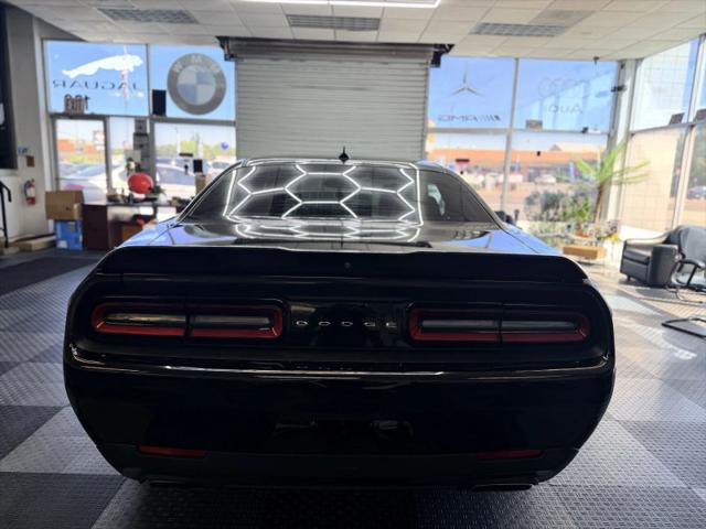 2016 Dodge Challenger SRT 392