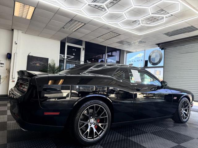 2016 Dodge Challenger SRT 392