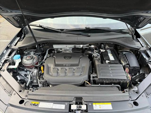 2020 Volkswagen Tiguan 2.0T SE R-Line Black