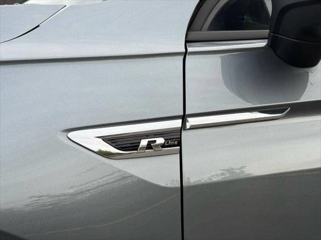2020 Volkswagen Tiguan 2.0T SE R-Line Black