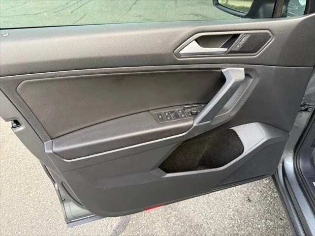 2020 Volkswagen Tiguan 2.0T SE R-Line Black