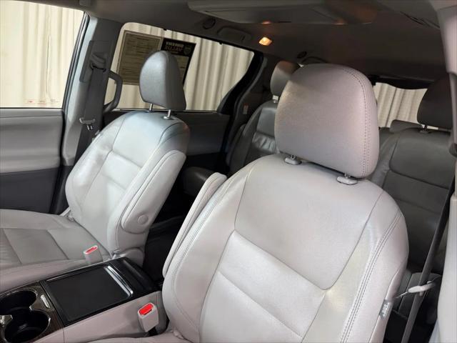 2017 Toyota Sienna XLE Premium 7 Passenger