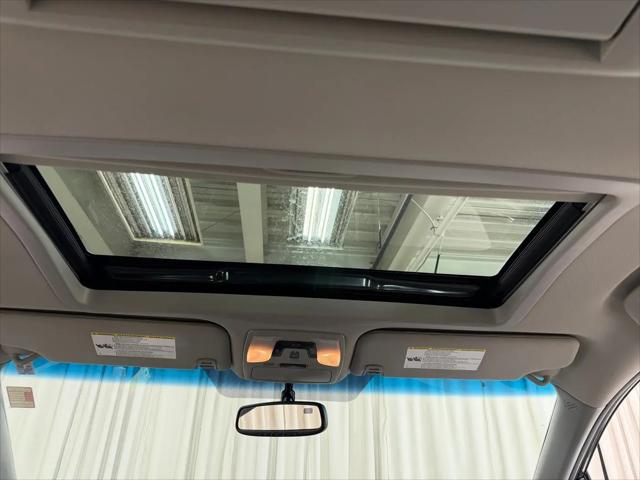 2017 Toyota Sienna XLE Premium 7 Passenger