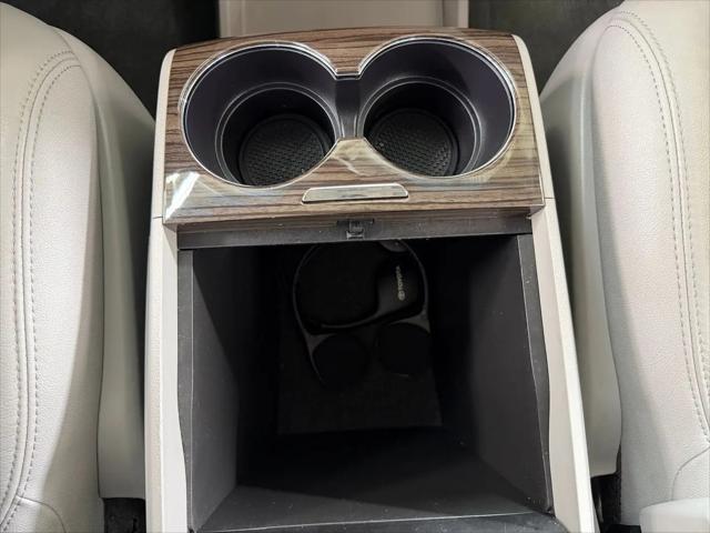 2017 Toyota Sienna XLE Premium 7 Passenger