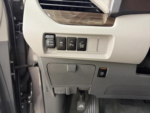 2017 Toyota Sienna XLE Premium 7 Passenger