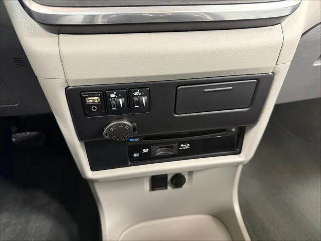 2017 Toyota Sienna XLE Premium 7 Passenger