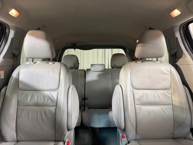 2017 Toyota Sienna XLE Premium 7 Passenger