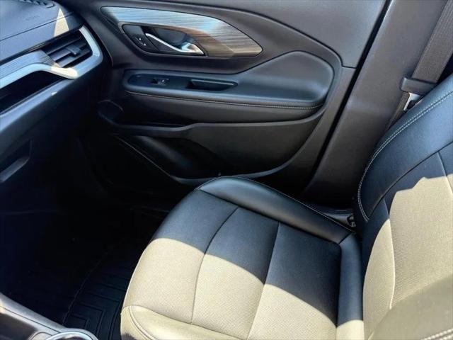 2023 GMC Terrain FWD SLT